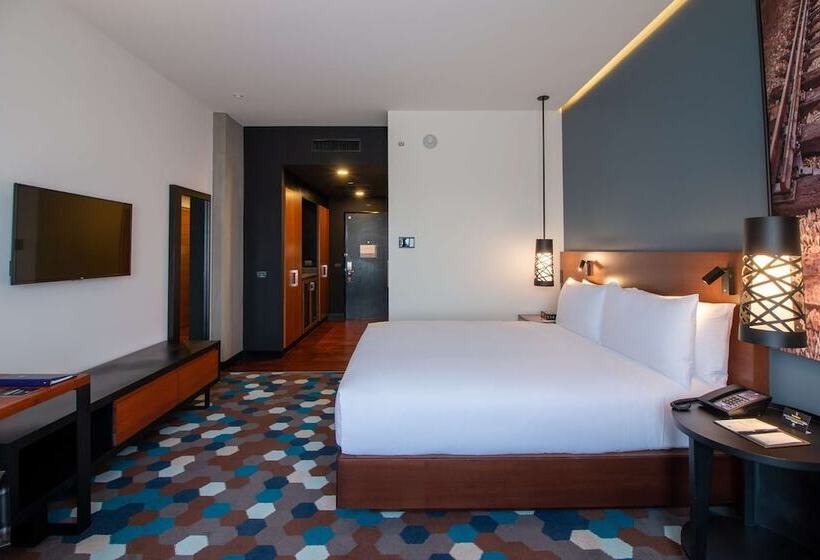 اتاق لوکس, Doubletree By Hilton Celaya