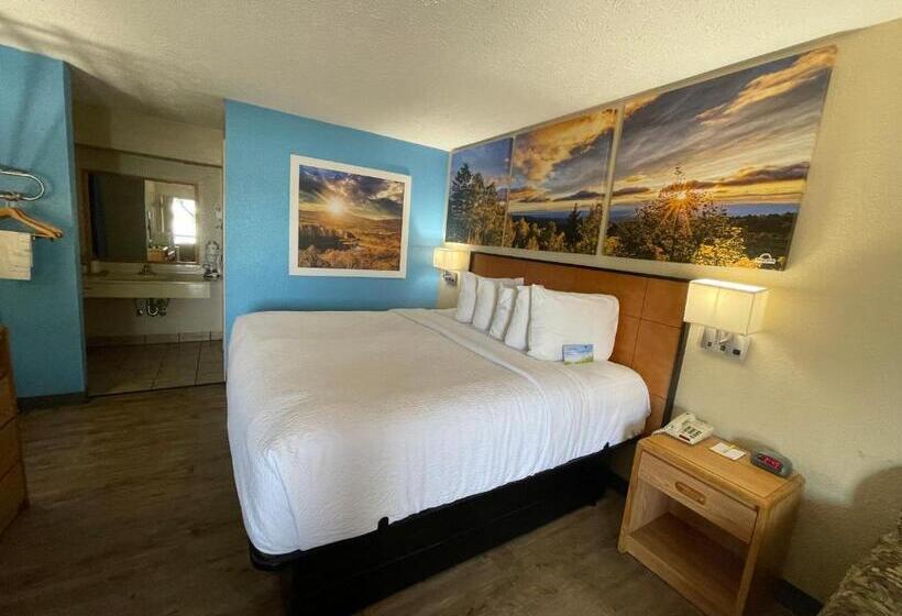 חדר סטנדרט עם מיטת קינג, Days Inn By Wyndham Lexington