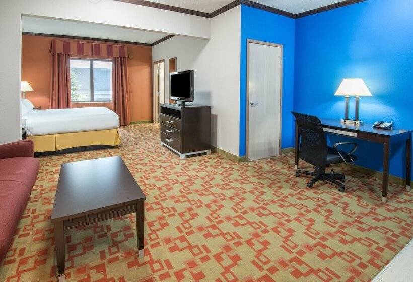 Номер Стандарт, Holiday Inn Express Cleveland Airport   Brook Park, An Ihg