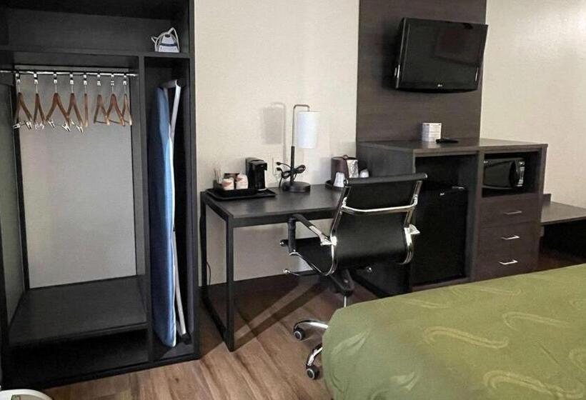 Номер Стандарт, Quality Inn Merrimack  Nashua