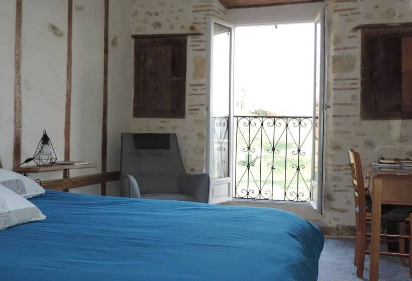 Romantic Room, Maison D'hôtes Marimpoey