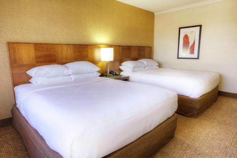 اتاق استاندارد با چشم‌انداز, Doubletree By Hilton  Spokane City Center