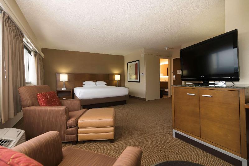 اتاق استاندارد با تخت بزرگ, Doubletree By Hilton  Spokane City Center