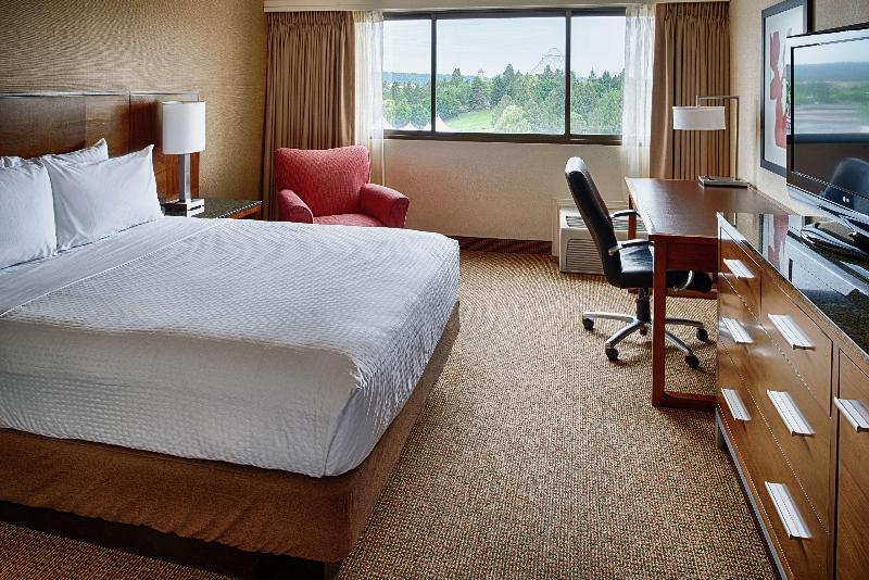 اتاق استاندارد با چشم‌انداز رودخانه, Doubletree By Hilton  Spokane City Center