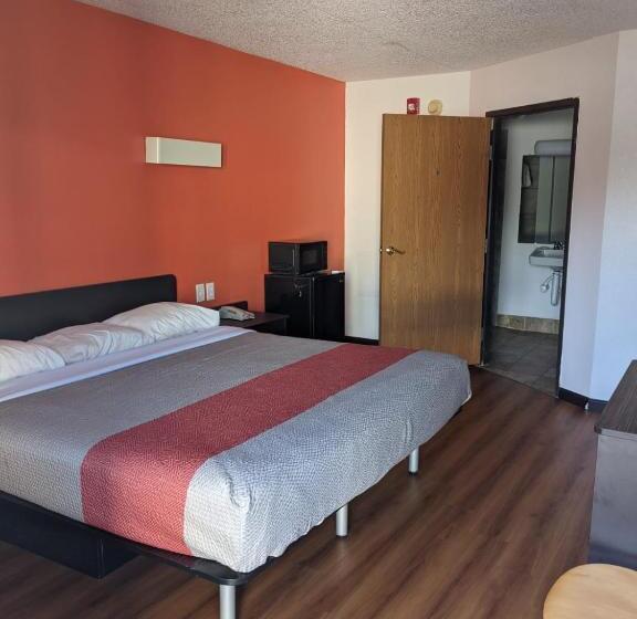 Номер Стандарт Кровать Кинг Адаптированный для Инвалидов, Motel 6 Ashland, Oh