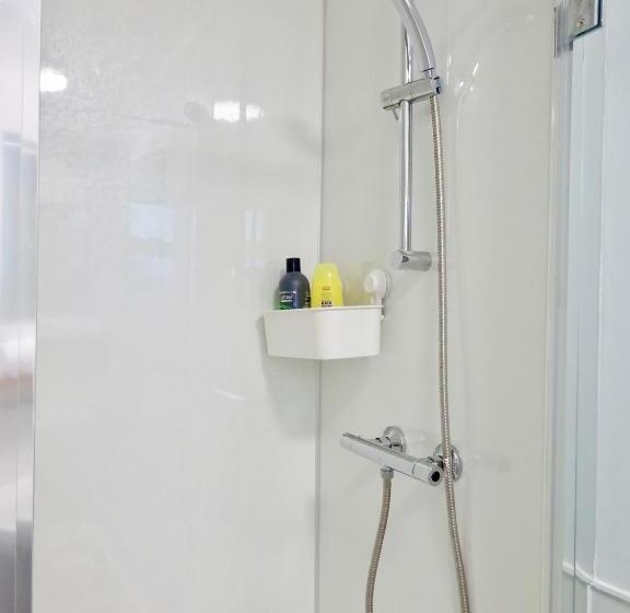 اتاق استاندارد, Reading Serviced Rooms