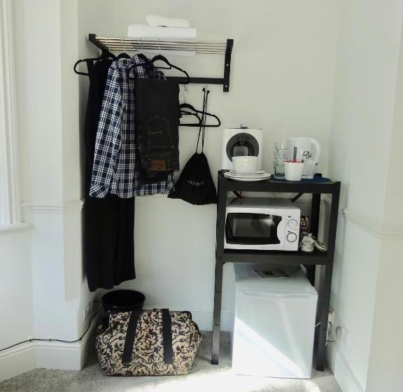 اتاق استاندارد سه نفره, Reading Serviced Rooms
