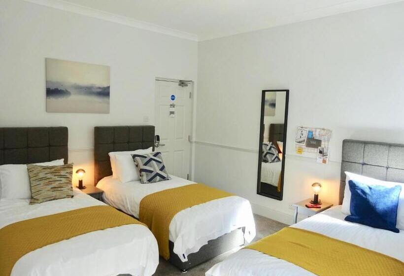 اتاق استاندارد سه نفره, Reading Serviced Rooms