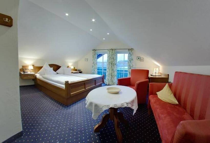 Семейный Номер, Ferienhotel Starennest