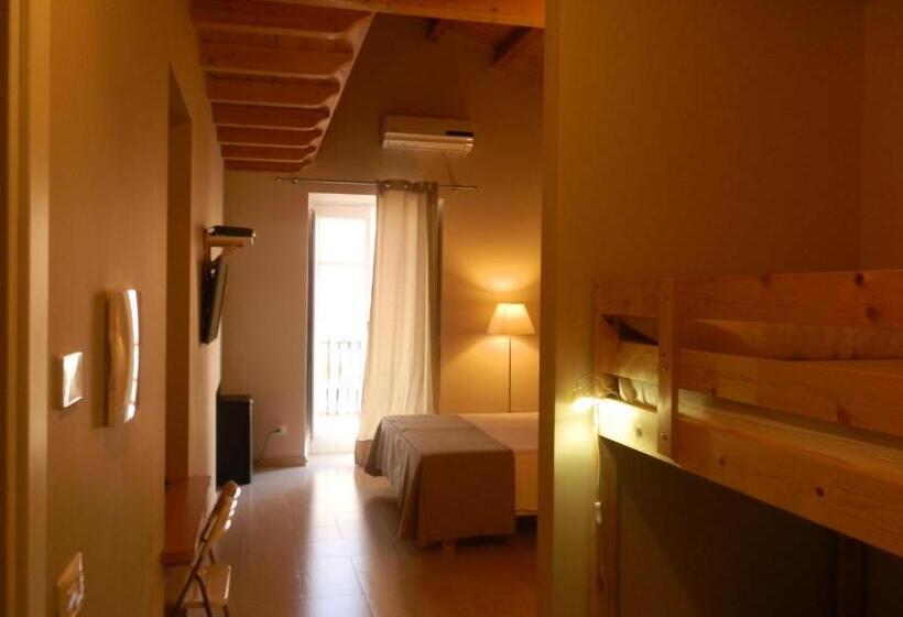 Quarto Quádruplo Estandar, B&b Re Umberto