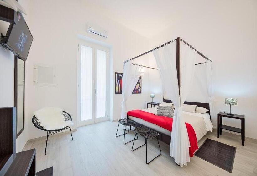 اتاق لوکس, La Casa Di Giovanni