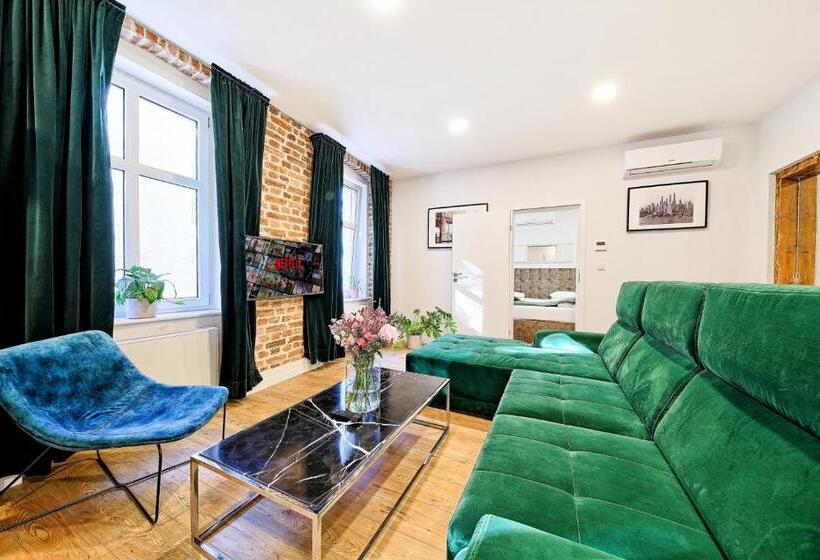 Апартаменты Superior 1 Спальня, Cinema Apartments