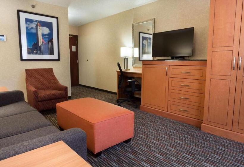 キングサイズベッドのスイートルーム, Drury Inn And Suites St Louis Union Station
