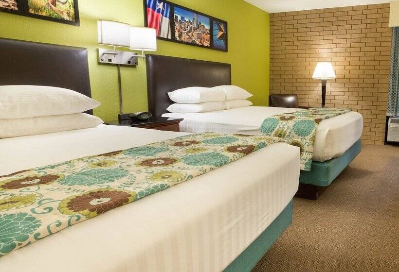 Номер Deluxe, Heritage Inn Suites Houston Sugar Land, Trademark By Wyndham