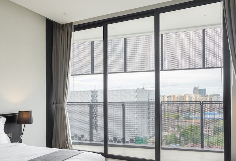 استودیوی استاندارد, Luxcity Hotel & Apartment