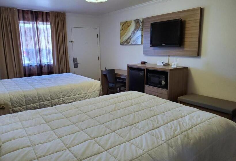 Семейный Номер, Exchange Club Motel