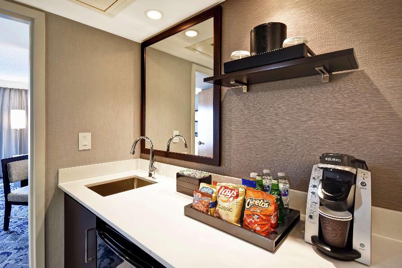 سوئیت پریمیوم, Embassy Suites By Hilton Raleigh Durham Research Triangle