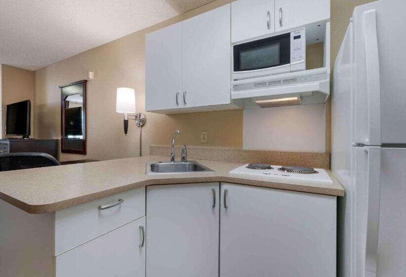 Студио Стандарт Кровать Кинг, Extended Stay America Suites  Santa Rosa  South