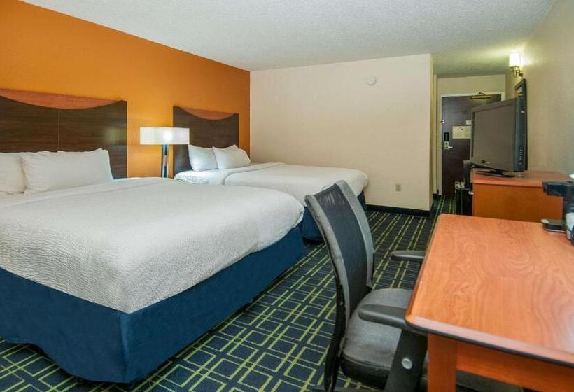 Номер Стандарт 2 Двуспальные Кровати, Quality Inn & Suites