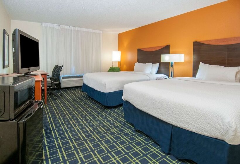Номер Стандарт 2 Двуспальные Кровати, Quality Inn & Suites