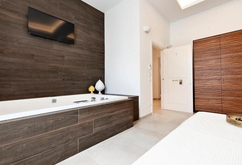 اتاق استاندارد با وان آب گرم, Palazzo San Lazzaro   Jacuzzi Rooms & Suites Lecce Selection