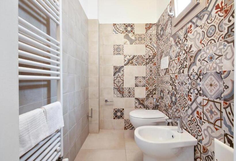 سوییت خانوادگی, Palazzo San Lazzaro   Jacuzzi Rooms & Suites Lecce Selection