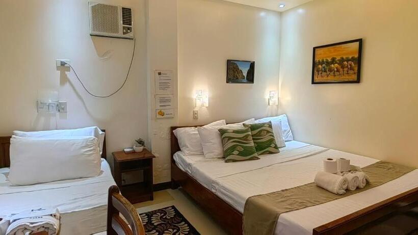 اتاق استاندارد چهار تخته, Relucio Inn
