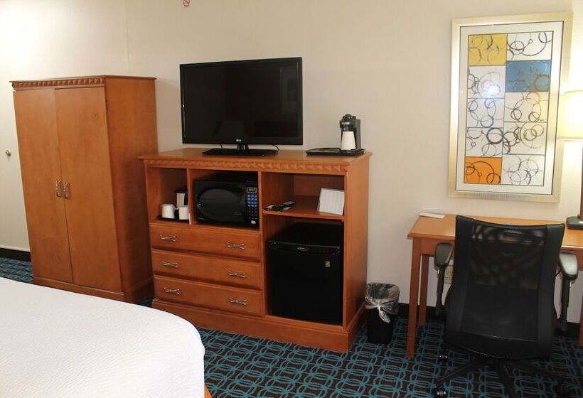 Номер Стандарт 2 Двуспальные Кровати, Fairfield Inn & Suites Kansas City Liberty