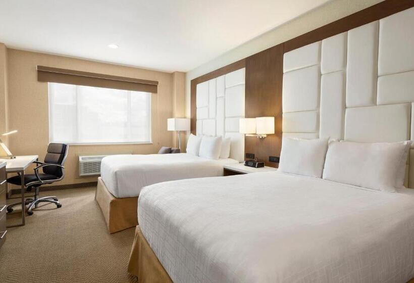 اتاق دلوکس مخصوص معلولین, Wyndham Anaheim