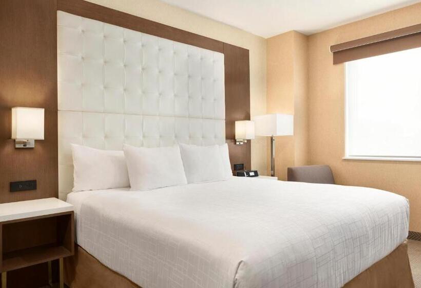 اتاق دلوکس مخصوص معلولین, Wyndham Anaheim