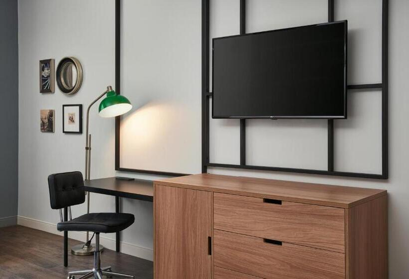 带2个双人床的标准工作室, Indigo Tallahassee   Collegetown, An Ihg