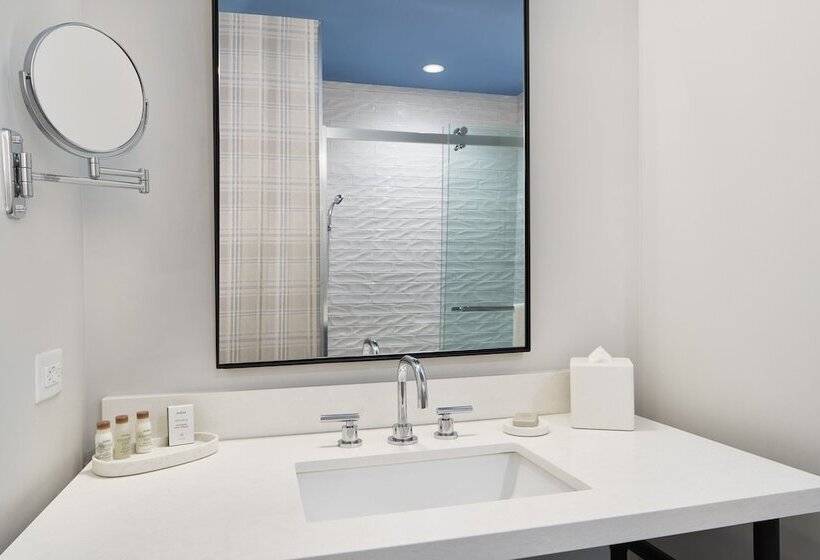 Номер Премиум, Indigo Tallahassee   Collegetown, An Ihg