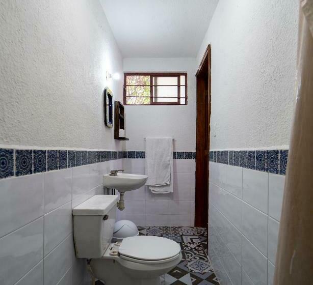 غرفة قياسية ثلاثية, Posada Bugambilias