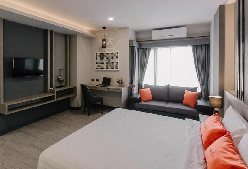 디럭스 룸 킹사이즈 침대, Arista Hotel Ubon
