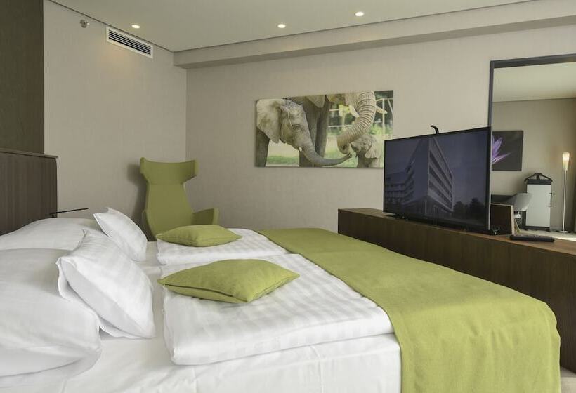 Номер Стандарт, Hunguest Hotel Sóstó