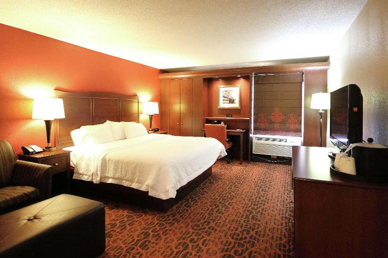 Стандартный Номер Кровать Кинг, Hampton Inn Columbus South