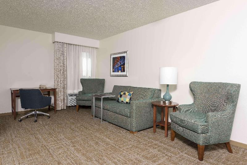 스위트 킹사이즈 침대, Hampton Inn Grand Rapids North
