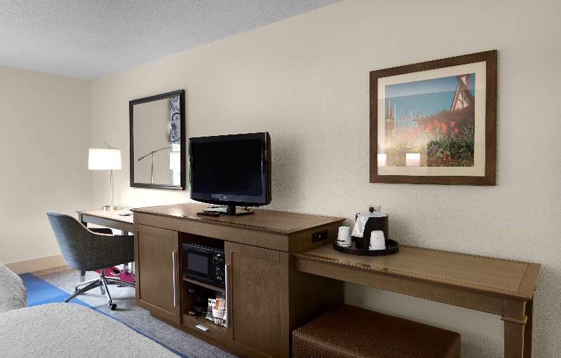 스탠다드 스튜디오 킹침대, Hampton Inn Helen