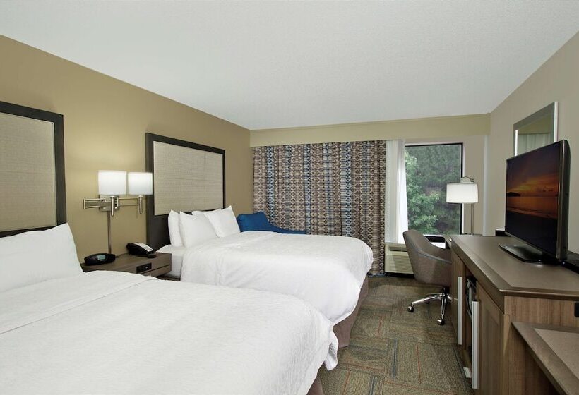 Номер Стандарт 2 Двуспальные Кровати, Hampton Inn Madison
