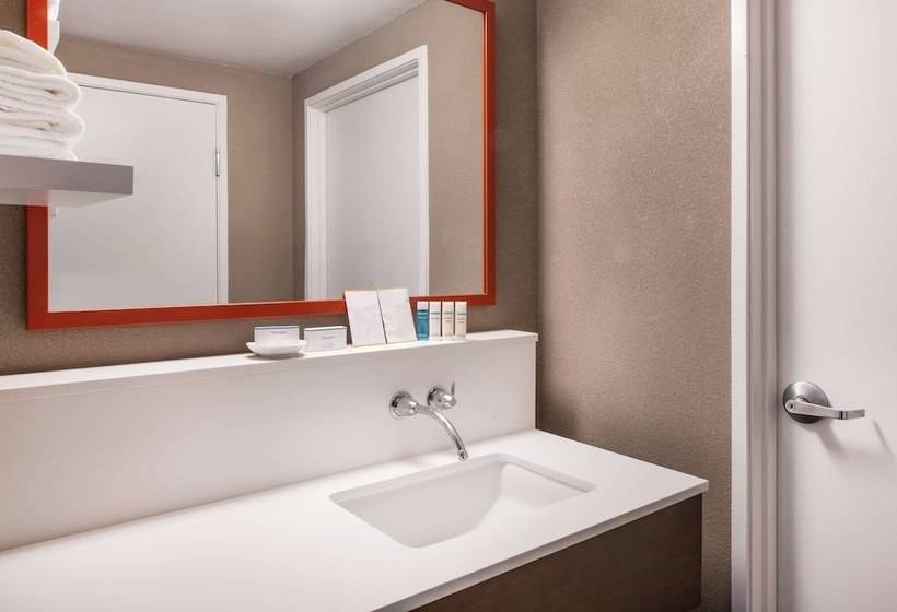 스위트, Hampton Inn Phoenix Airport North
