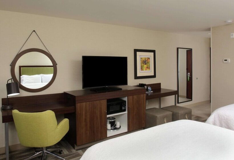 اتاق استاندارد با چشم‌انداز رودخانه, Hampton Inn Richland/tricities