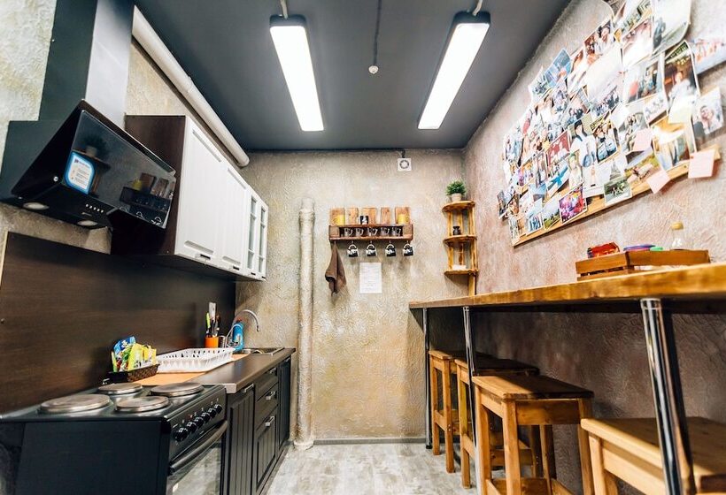 חדר אקונומי, Loft Hostel&apartments