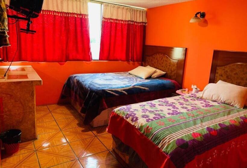 اتاق استاندارد چهار تخته, Hostal Rosita Latacunga