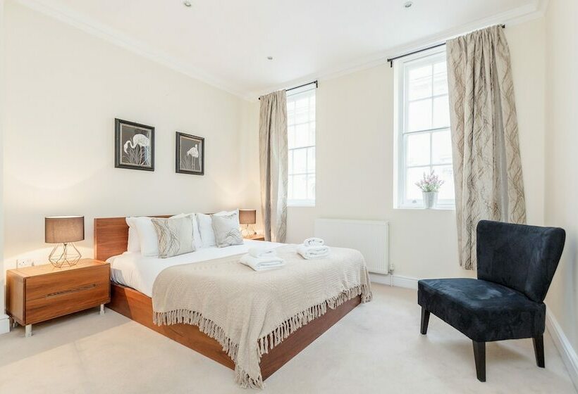 Апартаменты Comfort 2 Спальни, Spectacular Strand Two Bed Apartment