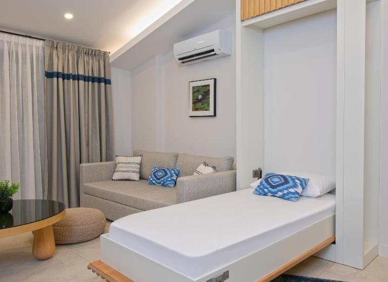 سوییت اجرایی, Un Side Aparthotel