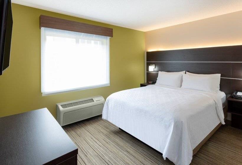 سوییت, Holiday Inn Express Hotel & Suites Minneapolis Downtown Convention Center, An Ihg