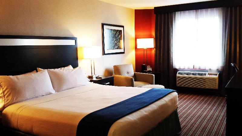 חדר סטנדרט, Holiday Inn Express Bakersfield, An Ihg