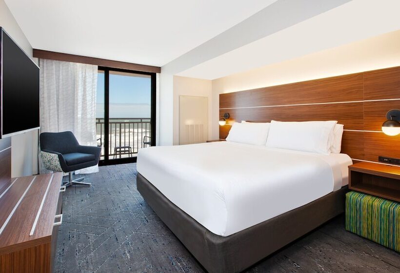 سوییت, Holiday Inn Express Hotel & Suites Virginia Beach Oceanfront, An Ihg