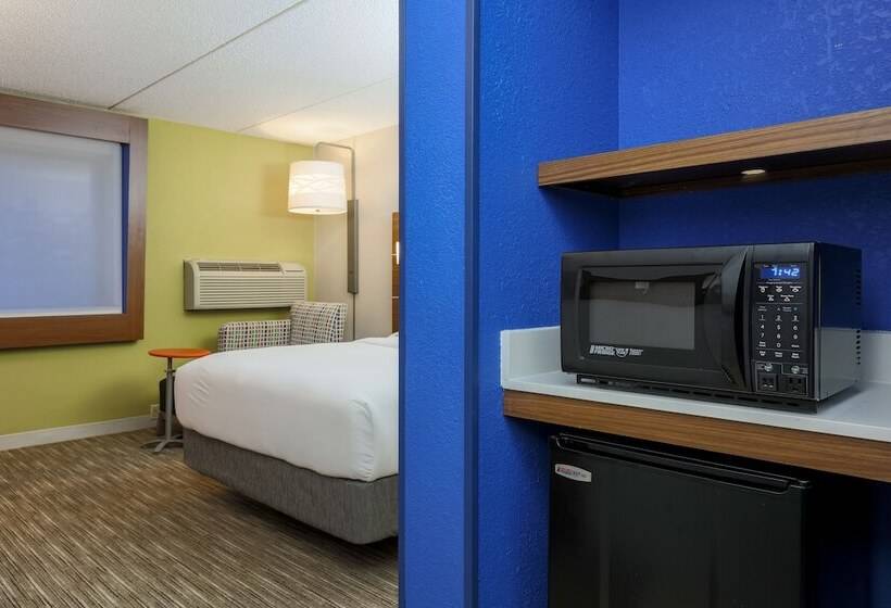 Номер Стандарт Адаптированный для Инвалидов, Holiday Inn Express Milwaukee   West Medical Center, An Ihg