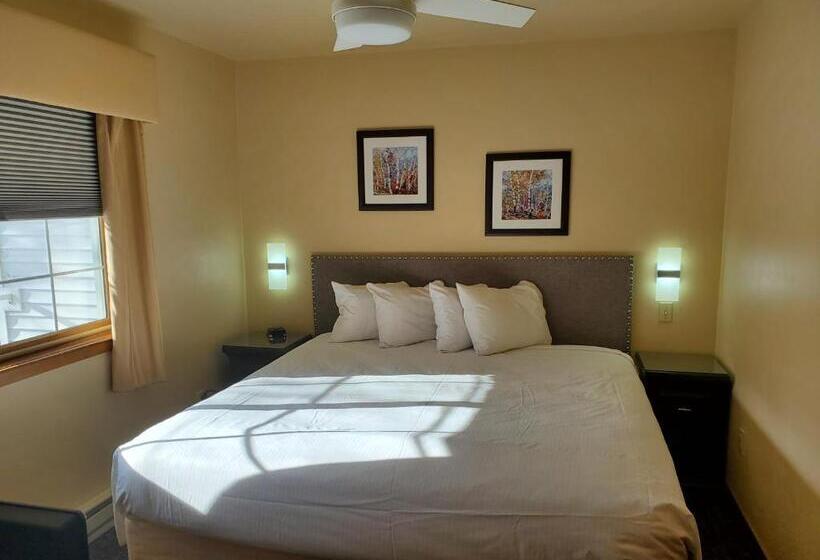 스위트, Homestead Suites   Fish Creek